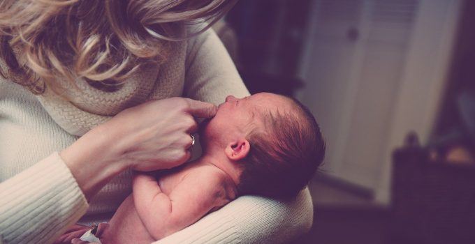 Qual o significado de sonhar com bebê no colo?
